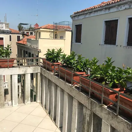 Venice Apartments San Samuele-3